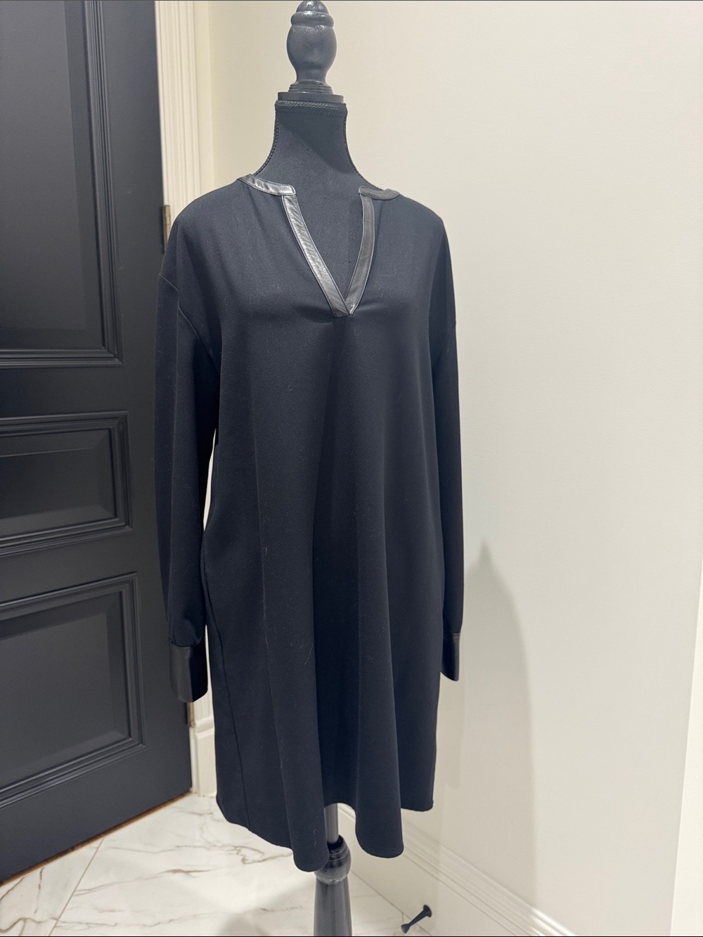 Theory Black Long-Sleeve V-Neck Shift Dress